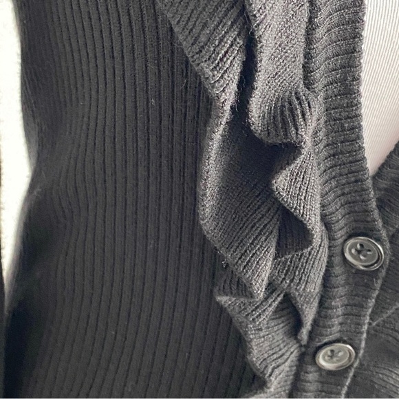 Banana Republic Ruffled Cardigan - Picture 2 of 7